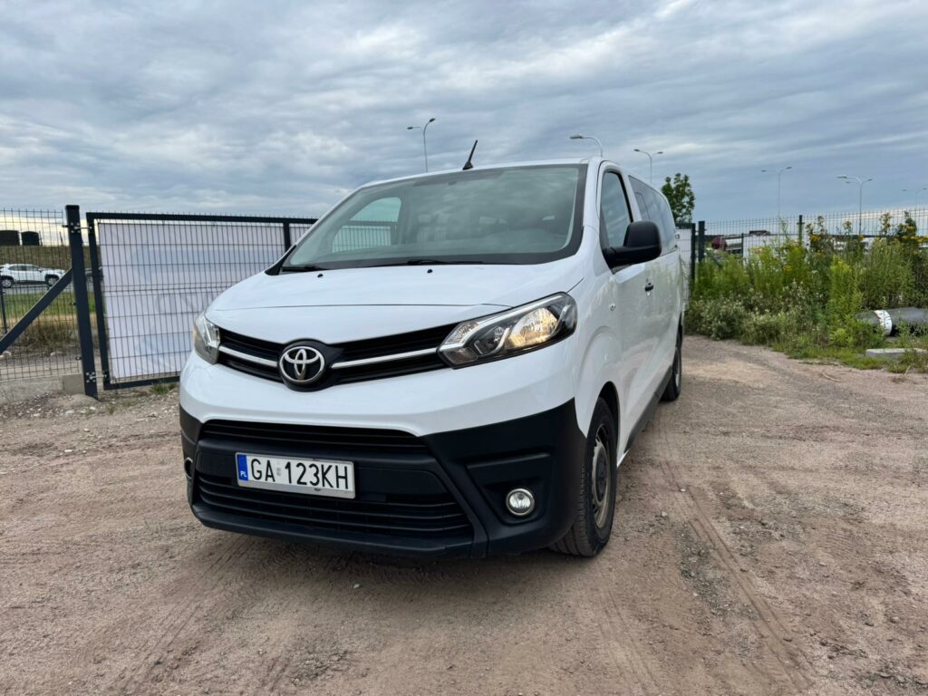 toyota parking lotnisko chopina toyota parking lotnisko chopina
